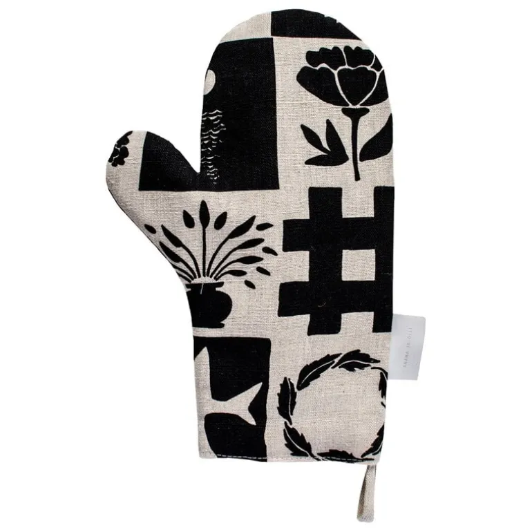 Saana ja Olli Kaukana kotoa oven mitten, beige - black