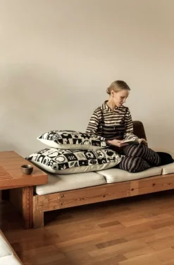 Saana ja Olli Kaukana kotoa cushion cover, 40 x 60 cm, beige - black