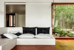 Saana ja Olli Rakkauden meri cushion cover, 40 x 60 cm, white - black