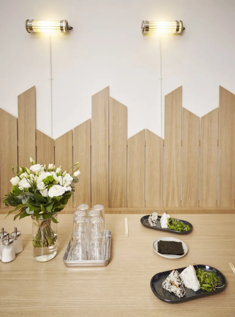 Sammode Gude wall lamp, stainless steel