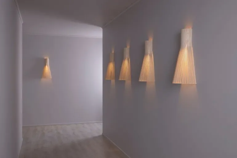 Secto Design Secto 4230 wall lamp 60 cm, direct wall mount, white