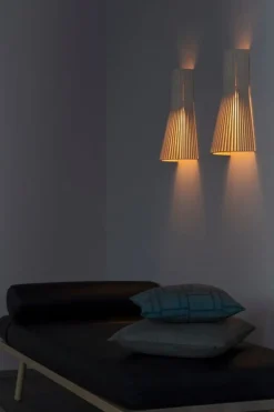 Secto Design Secto 4231 wall lamp 45 cm, direct wall mount, white