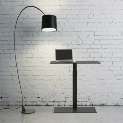 Selka Mahtuva adjustable desk, black