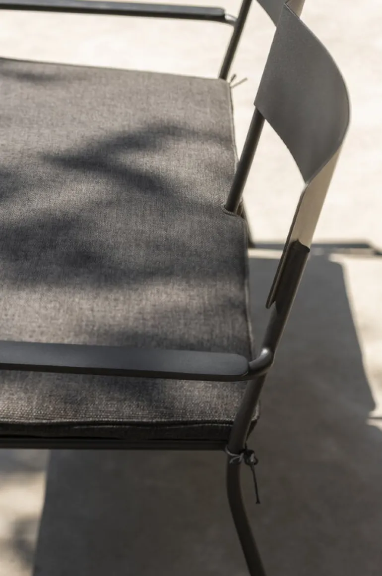 Serax August 2-seater bench with backrest, black