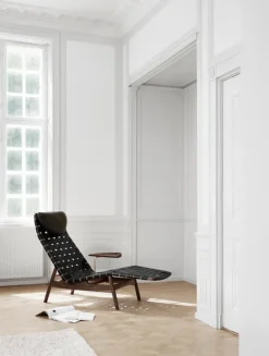 Sibast AV Egoist chaise longue side table, lacquered walnut