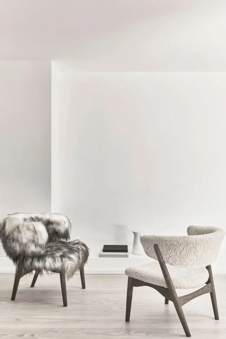 Sibast No 7 Lounge chair, fully upholstered, dark oiled oak - sheepskin