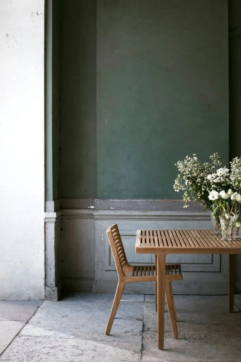 Sibast RIB dining table, 100 x 100 cm, teak - stainless steel