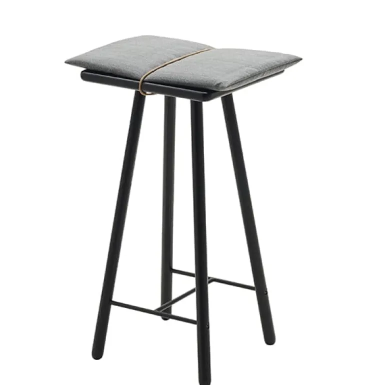 Skagerak Georg bar stool, low, black