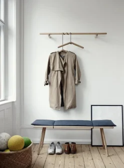 Skagerak Georg bench, oak