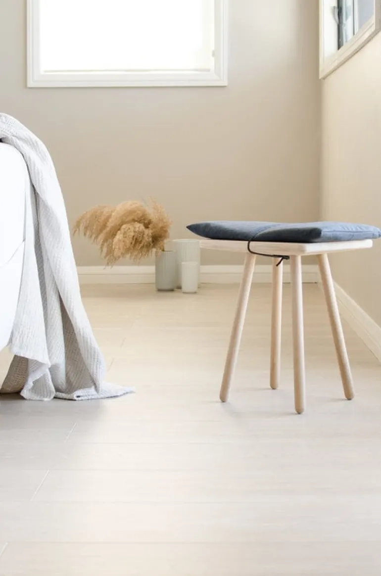 Skagerak Georg stool, oak