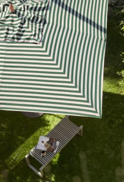 Skagerak Messina umbrella 300 x 300 cm, light apricot - dark green