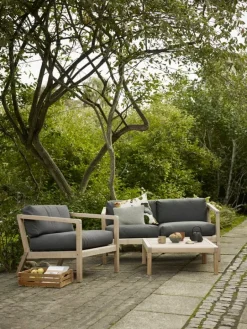 Skagerak Virkelyst 2-seater sofa, teak - charcoal