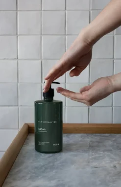 Skandinavisk Hand and body lotion, SKOG, 500 ml