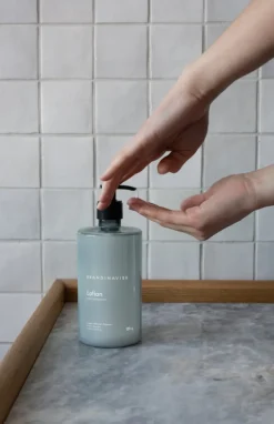 Skandinavisk Hand and body lotion, ØY, 500 ml