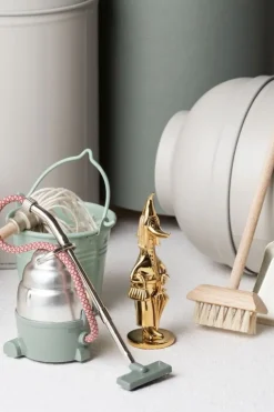 Skultuna Moomin x Skultuna Fillyjonk figure