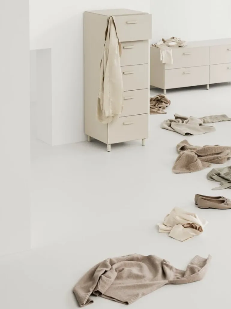 String Furniture Relief chest of drawers with legs, low, beige