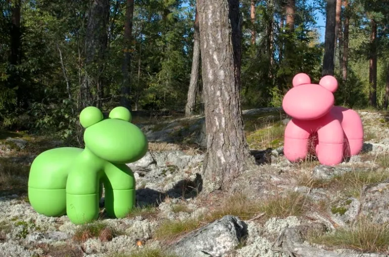 Studio Eero Aarnio Mini Pony chair, pink