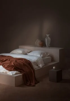 Tameko Dale bed throw, 260 x 260 cm, rust