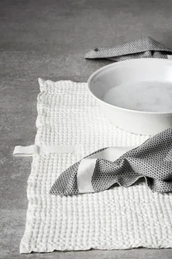 The Organic Company Big Waffle bath mat, natural white