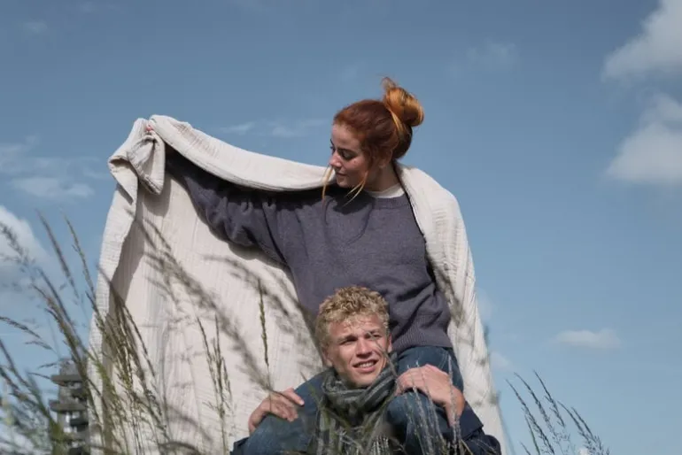 The Organic Company 6-layer soft blanket, stone