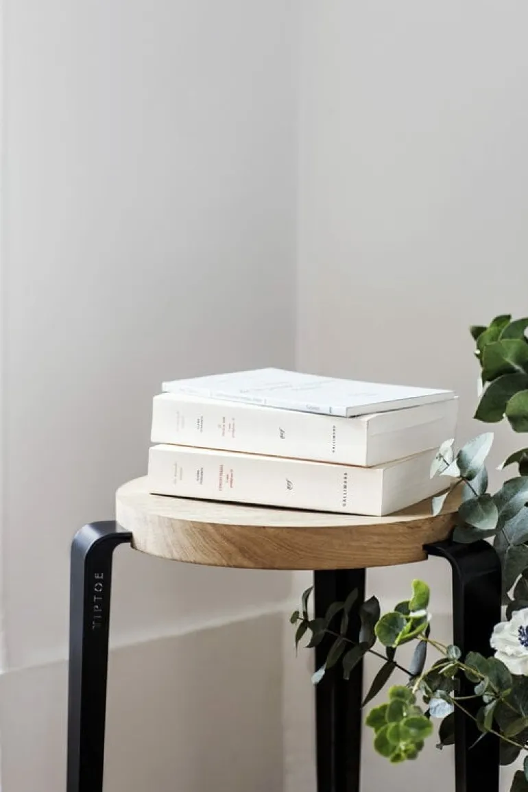 TIPTOE Lou stool, oak - graphite black