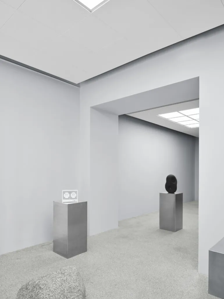 Transparent Acoustic Sculpture, black