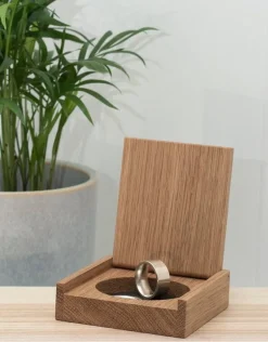 Tuulia Penttilä Brick jewelry box