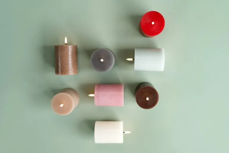 Uyuni Lighting LED pillar candle, 7,8 x 10 cm, rustic texture, hazy blue