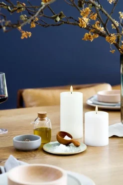 Uyuni Lighting LED pillar candle, 7,8 x 10 cm, nordic white