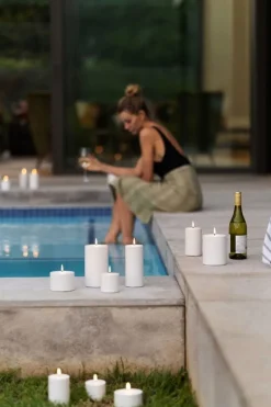 Uyuni Lighting Outdoor LED pillar candle, 10,1 x 17,8 cm, white