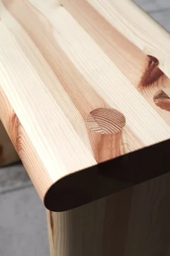 Vaarnii 002 Ast stool, pine