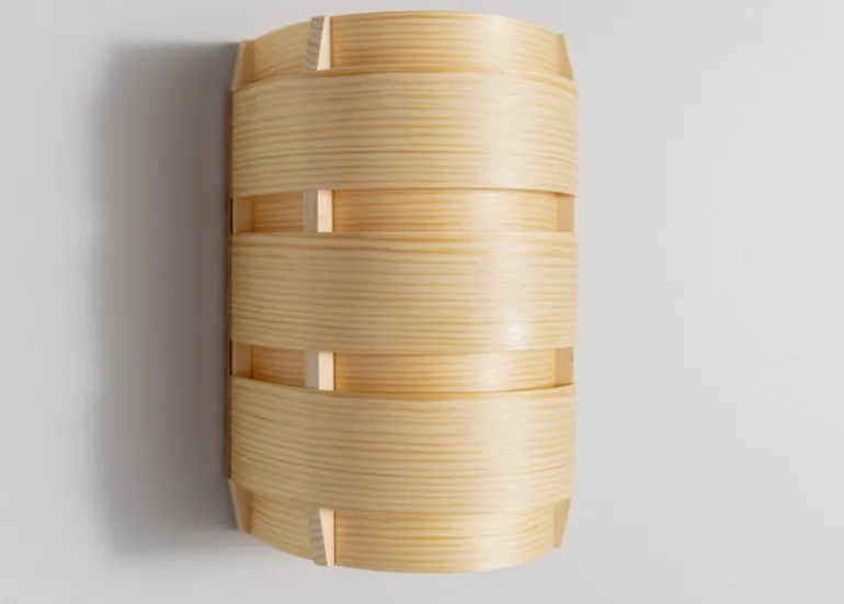 Vaarnii 1004 Hans wall light, pine