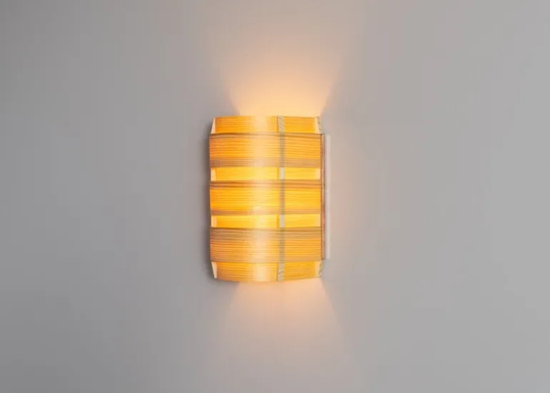 Vaarnii 1004 Hans wall light, pine