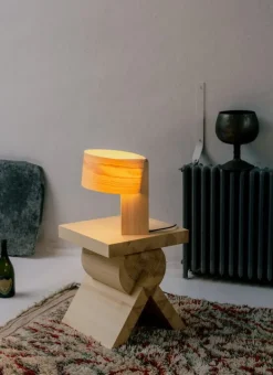 Vaarnii 018 Hoop table lamp, medium