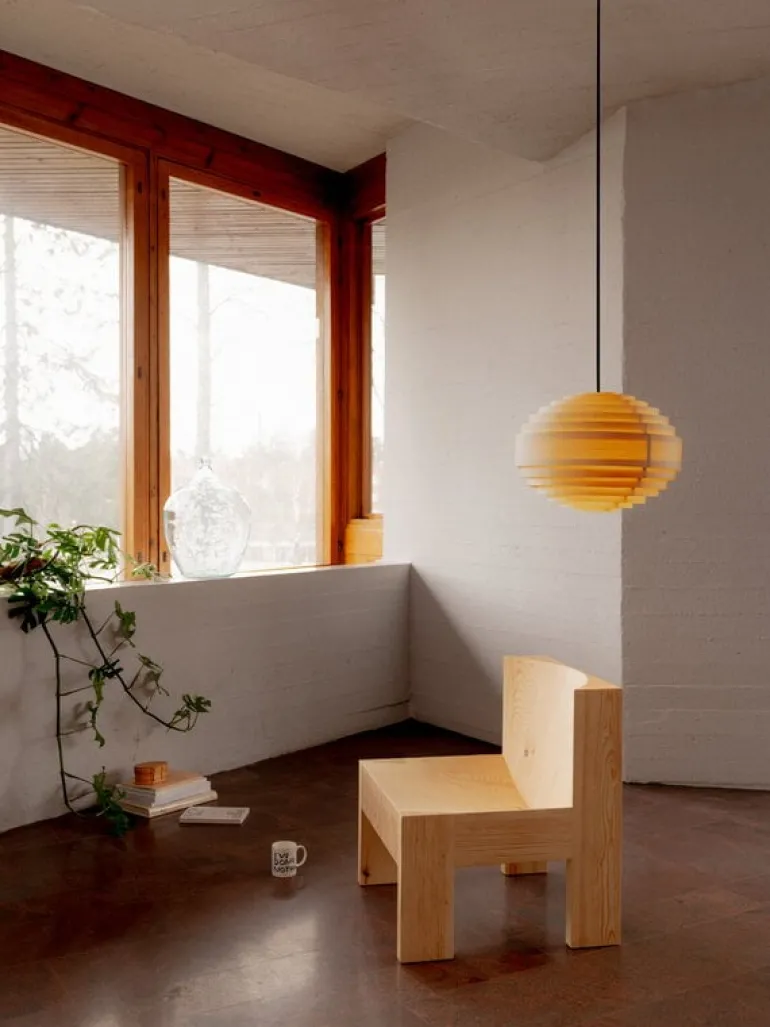 Vaarnii 005 lounge chair, pine