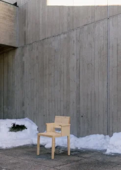 Vaarnii 016 Maasto dining armchair, pine