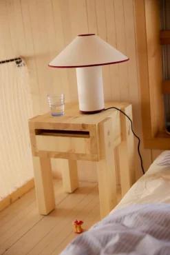 Vaarnii 003 Stilts side table, pine