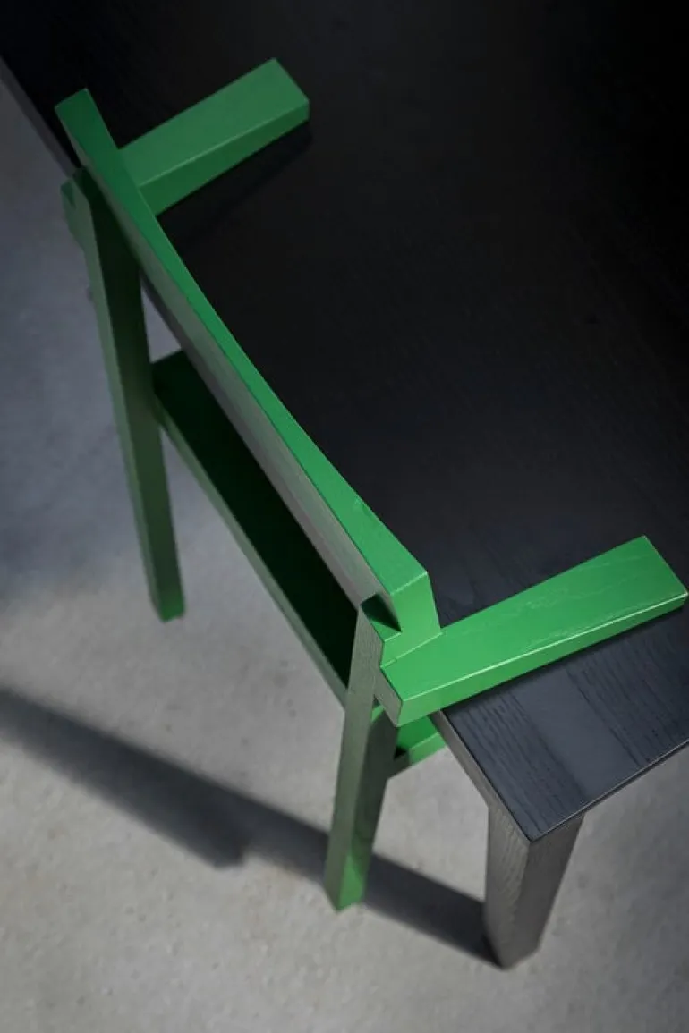 valerie_objects Silent dining table, S, coal