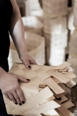 Verso Design Lastu mushroom basket, S