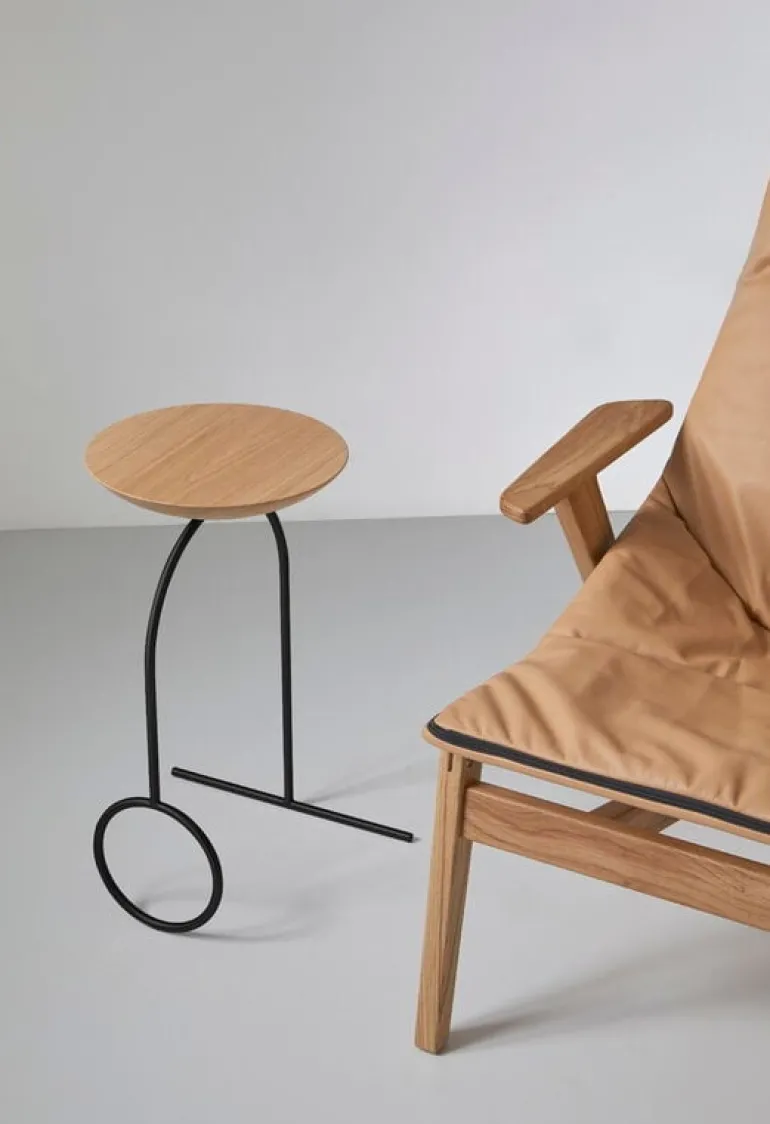 Viccarbe Giro sculpture table, black - matt stained oak