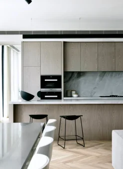 Viccarbe Last Minute stool, medium, black