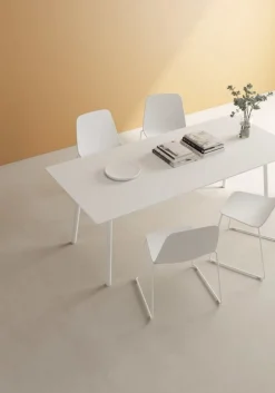 Viccarbe Maarten chair, sled base, white