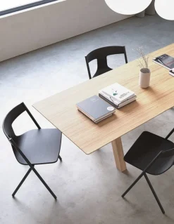 Viccarbe Trestle table 200 x 90 cm, matt oak