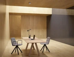 Viccarbe Trestle table 200 x 90 cm, matt oak