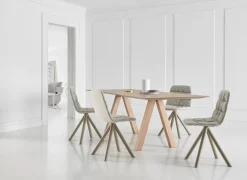 Viccarbe Trestle table 200 x 90 cm, matt oak