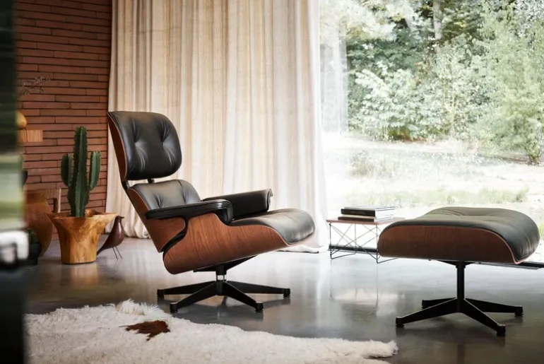 Vitra Eames House Bird, walnut