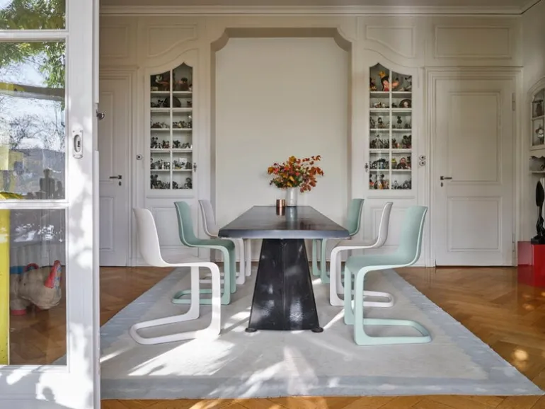 Vitra EVO-C chair, ivory