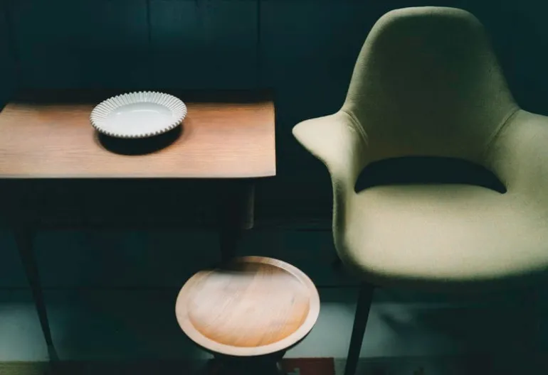 Vitra Organic Chair, oak - chocolate/black