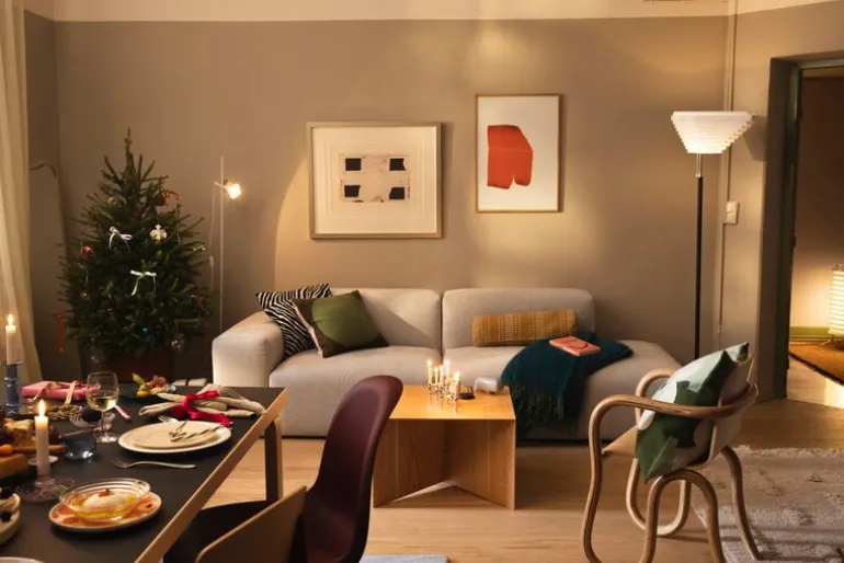 Vitra Panton chair, bordeaux