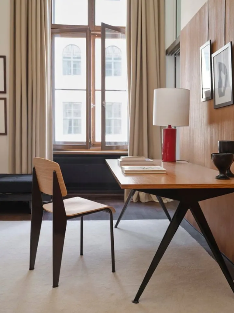 Vitra Standard chair, deep black - oak